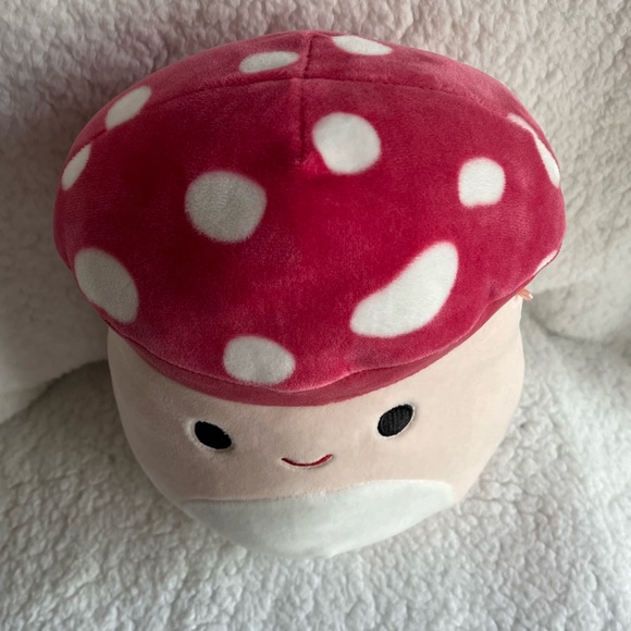 Malcolm Squishmallow 8” - Picture 2 of 6